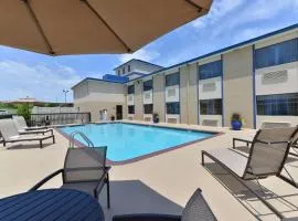 Baymont by Wyndham Ardmore I-35