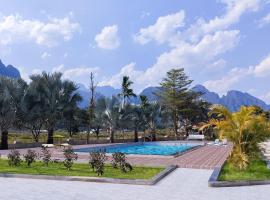 Vang Vieng Romantic Place Resort，位于万荣塔姆普康姆洞穴和蓝色泻湖附近的酒店