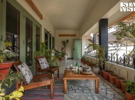 StayVista's Fiddle Leaf Home - Elegant Interiors, Spacious Lawn & Inviting Balcony，位于阿姆利则的酒店