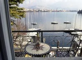 PARE BAY - Como Lake Holiday Apartment - Amazing Lake View