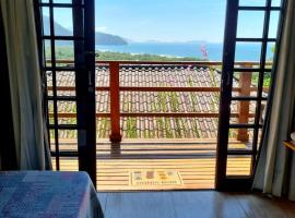 Burung Flats Itamambuca - Hospedagem com vista para o mar，位于乌巴图巴的酒店