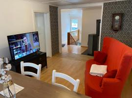 Self-check-in zentrale Fewos in Triberg - Nah am Wasserfall -，位于特里贝格的酒店