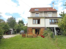 Appartement proche Sites Olympiques et Disneyland Paris, Bords de Marne，位于Dampmart的酒店