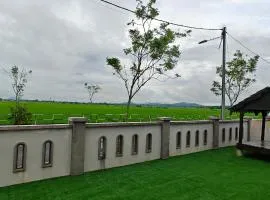 TangQona Homestay Paddy Field View M0slim Only