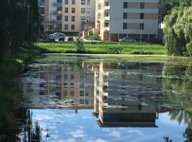 EUROPA22 "Apartament Parkowy" w samym sercu miasta BROWARNA Szybkie i Łatwe Zameldowanie，位于马佐夫舍地区托马舒夫的酒店
