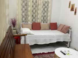 Elsa Homes at Thrissur Town for 4 guests，位于德里久尔的公寓