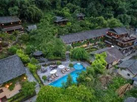 Yangshuo Ancient Garden Boutique Hotel-Free pick up from Airport or TS over 3 nights