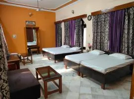 Shantiniketan 2 BHK Homestay in Ayodhya