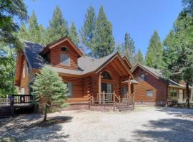 Ultimate Lassen House，位于Shingletown的酒店