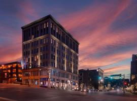 BLU-Tique, Akron, a Tribute Portfolio Hotel，位于亚克朗的酒店