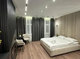 LEOGRAND Apartments on Virmenska 14