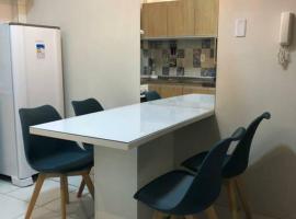 Apartamento 03 Super Luxo Vila Alta Com Garagem，位于克拉图的酒店