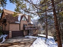 Hygge Haus Sequoia - Large Private Cabin w Views，位于Ponderosa的酒店