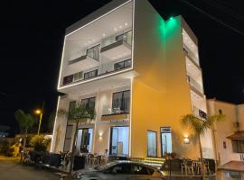 Agimi Hotel，位于卡萨米尔的酒店