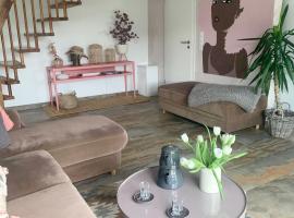 Casa Diego Bielefeld mit Garten，位于比勒费尔德的酒店