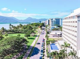 Cairns Harbourside Hotel，位于凯恩斯的酒店