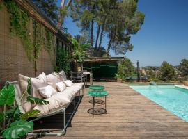 THE LOFT - with private pool，位于科贝拉罗布里加的酒店