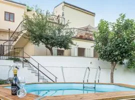 Amazing Home In Torraca With Wifi