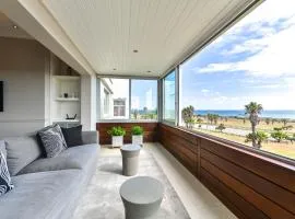 6 Selwyn Court - Beach Front