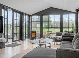 Gorgeous Home In Rude With Wifi，位于Rude的酒店