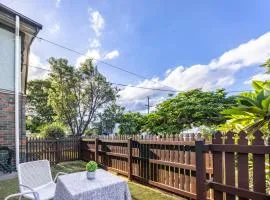 Comfort 1 Bedroom Cottage Retreat Yeronga