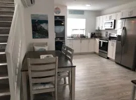 THE SANDCASTLE SUITE! Brand New 2Bedroom in Oceanfront Complex! BE THE FIRST to Visit our Condo Townhome with FREE Parking & Private Garage at Ocean Isles 38 Marathon FL KEYS! SPECIAL PRICING!!!