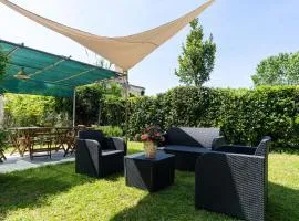 Fantastica casa sul mare con giardino privato