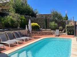Casa Leca de caractère piscine chauffée privée classée 4 étoiles，位于费里切托的度假屋