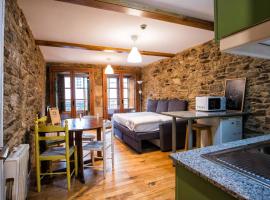 Alda Fogar Natural，位于圣地亚哥－德孔波斯特拉的酒店