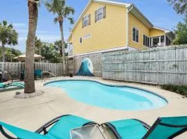 Splash Inn Lower Unit: Heated Pool & Walk to Beach