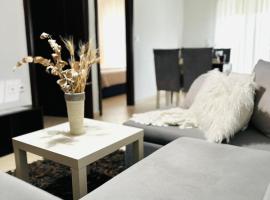 Luxury CityCenter Apartment，位于克桑西的酒店