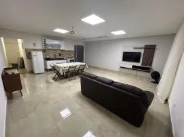 Oka Guaranis - casa aconchegante para grupos c ar condicionado e café da manhã