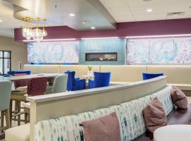 Hotel Indigo Mount Pleasant by IHG，位于查尔斯顿的酒店