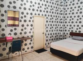 Hotel Jaya Wisata Syariah RedPartner，位于Sungaipenuh的酒店