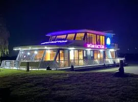 Wow Houseboats Pty Ltd