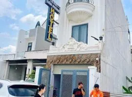Lâm Phong Hotel