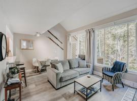 45SW-Fireplace-Dishwasher-Washer Dryer-Sleeps 4 condo，位于格雷西尔的酒店