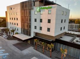 Holiday Inn Navojoa, an IHG Hotel，位于纳沃华的酒店