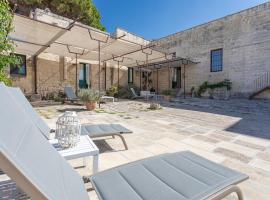 Masseria Torre Sant'Andrea (Antica Masseria Malapezza)，位于梅伦杜尼奥的酒店