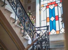 Luxury Liberty House - VILLA & SPA，位于阿尔盖罗的酒店