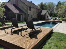 MAISONS - SAUNA, HAMMAN ET PISCINE. FÊTES INTERDIT，位于Saint-Barthélemy的酒店