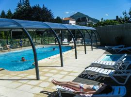 CAMPING PLEIN SOLEIL，位于卢尔德的酒店