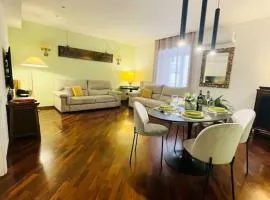 Luxury apartment Plebiscito in Via Chiaia