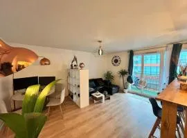 Spacieux, moderne et familiale - Paris à porte - Au pied du métro 14