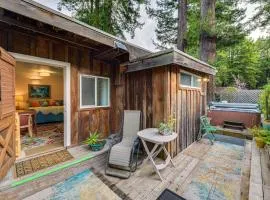 Fort Bragg Secret Garden Cabin with Hot Tub, Views