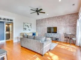 Downtown Wilmington Condo Half-Mi to Riverwalk!