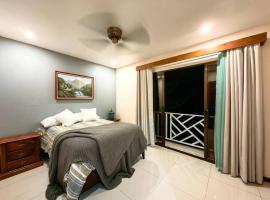 Apu House, Privacidad y paz para disfrutar en pareja, familia o amigos, con aire acondicionado，位于Turrúcares的乡村别墅
