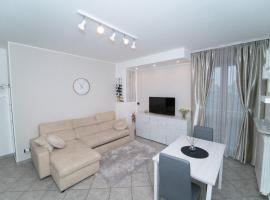 Stile e comfort!，位于Trecate的酒店