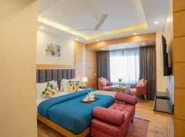 Hotel Super @Mall Road