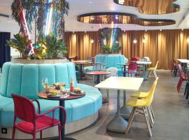 B&B HOTEL Paris 17 Batignolles，位于巴黎的酒店